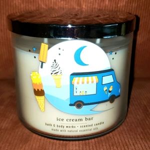 *2 for $40*🍦Bath & Bodyworks Ice Cream Bar 3-wick Candle🍦